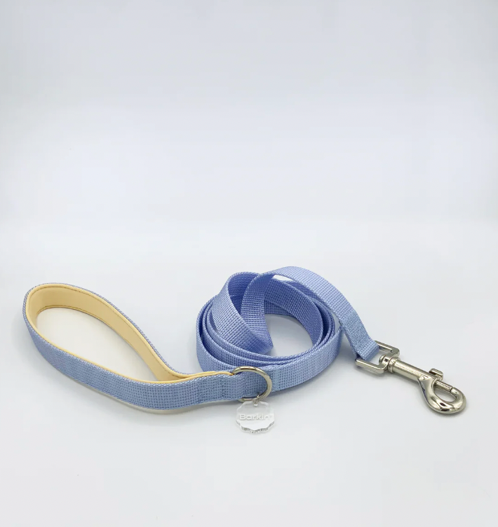 Barkin Leash